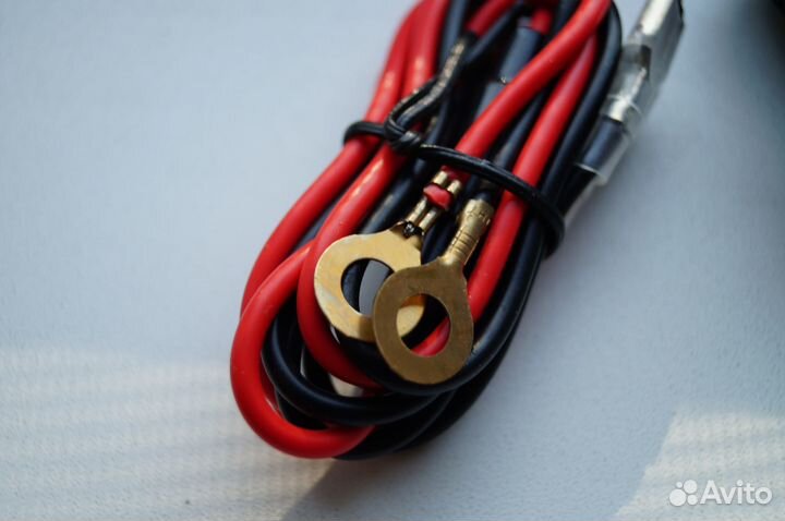 Автомобильное зарядное устройство врезное