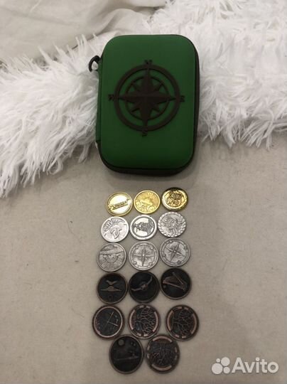 Монеты из пятерочки и монетница