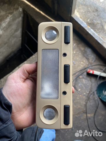 Плафон салона е 39