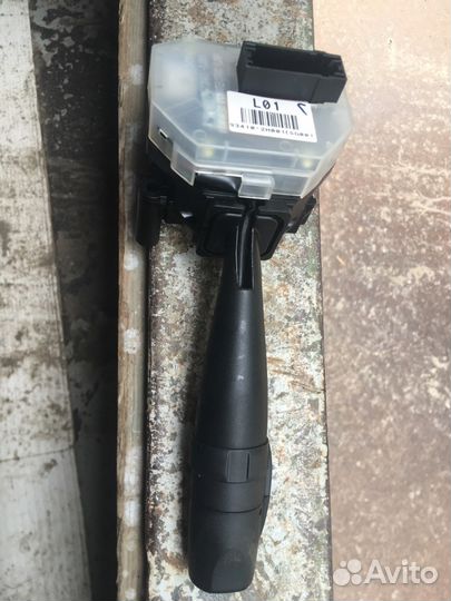 Продам ручку переключения поворота Hyundai 93410-2