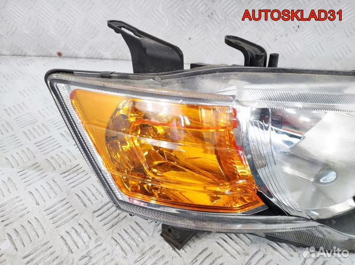 Фара правая Mitsubishi Colt Z3 8301B180