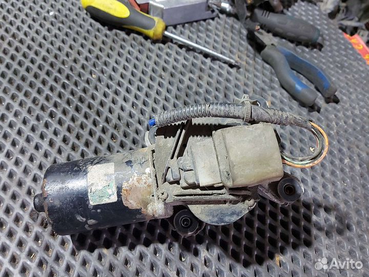 Моторчик стеклоочистителя для Nissan Almera N15