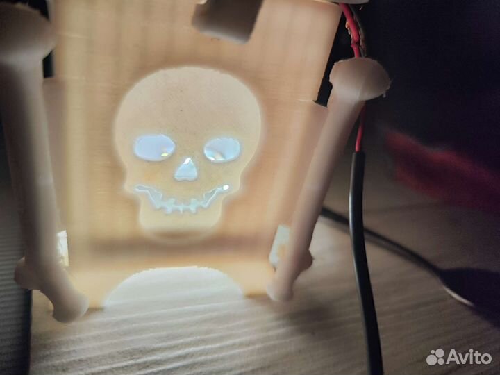 Лампа настольная