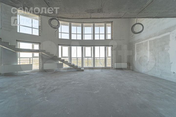 3-к. квартира, 214,1 м², 17/18 эт.