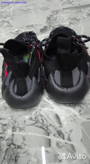 Черно-красные кроссовки изики для мальчиков (Арт.3