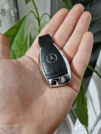 Ключ Mercedes рыбка с программированием