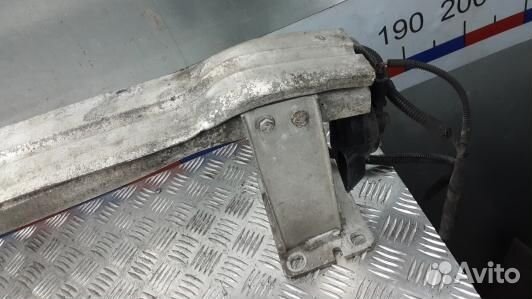 Усилитель бампера передний (кронштейн) audi A4 B8