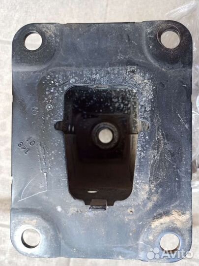 5NO807305 усилитель заднего бампера vw tiguan