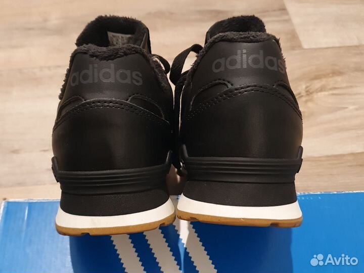 Кроссовки зимние женские adidas 36