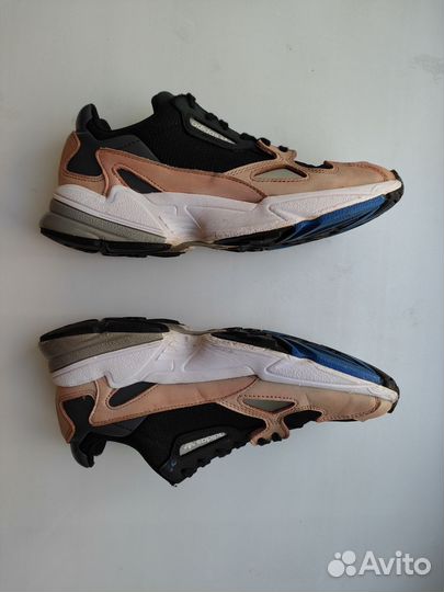 Кроссовки adidas falcon