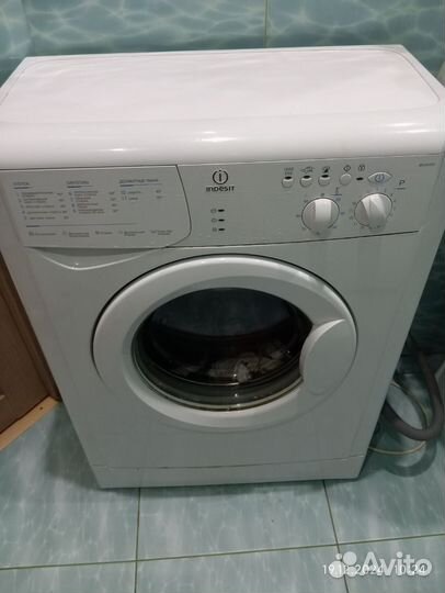 Стиральная машина indesit