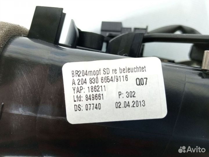 Воздуховод (дефлектор) перед правый Mercedes W204