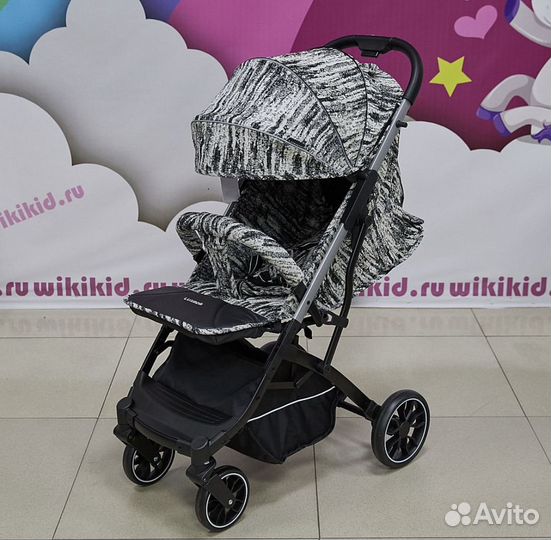 Коляска прогулочная Luxmom V3