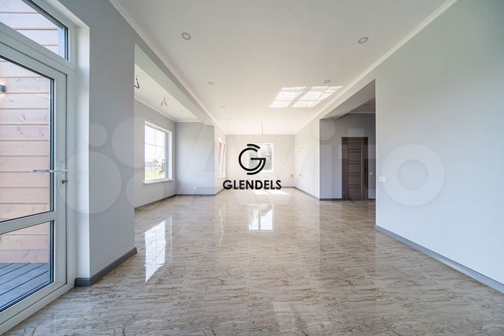 Дом 200 м² на участке 7 сот.