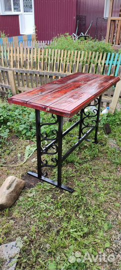 Садовый столик