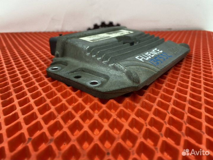 Блок управления двигателем Renault Fluence 2010-2