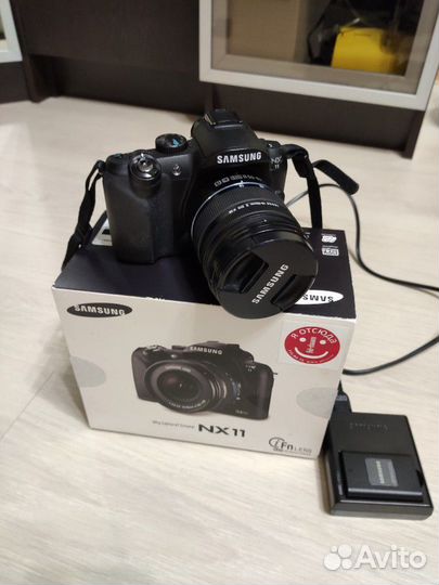 Зеркальный фотоаппарат