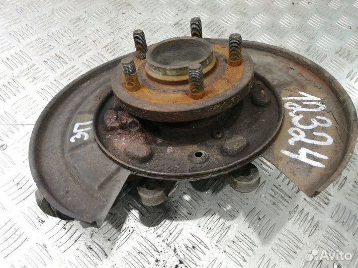 Кулак задней подвески Прав. Range Rover Sport L320