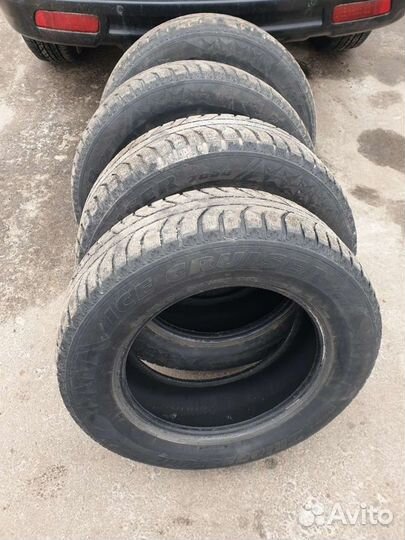 Bridgestone WeatherForce 235/65 R17