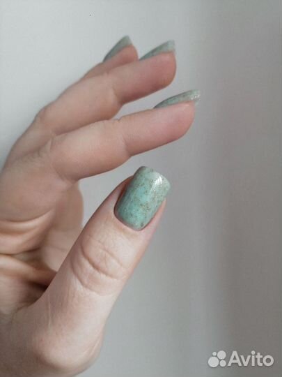 Маникюр с покрытием гель-лаком, наращивание ногтей