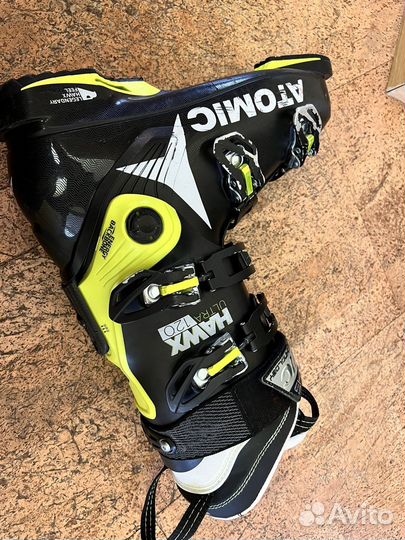 Горнолыжные ботинки atomic hawx ultra