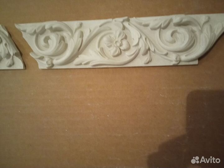 Гипсовая лепнина (остатки)