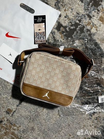 Сумка Nike Jordan Monogram Shoulder Bag Coconut