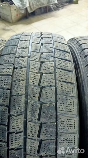 Dunlop Winter Maxx WM01 215/65 R16