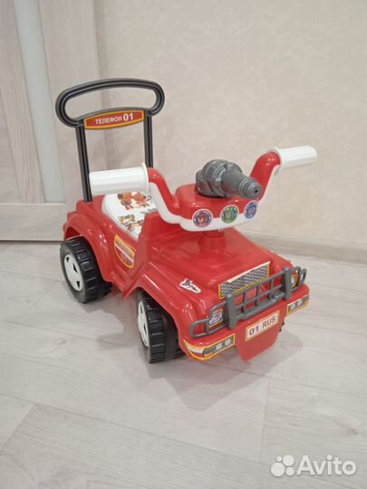 Машинка-каталка