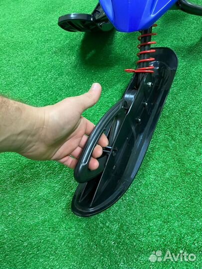 Снегокат детский с ручкой, стальная рама / Отправк