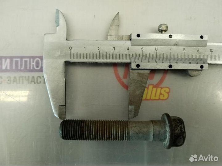 Болт крепления кулака Cadillac Escalade