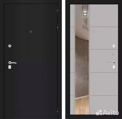 Входная дверь зеркалом