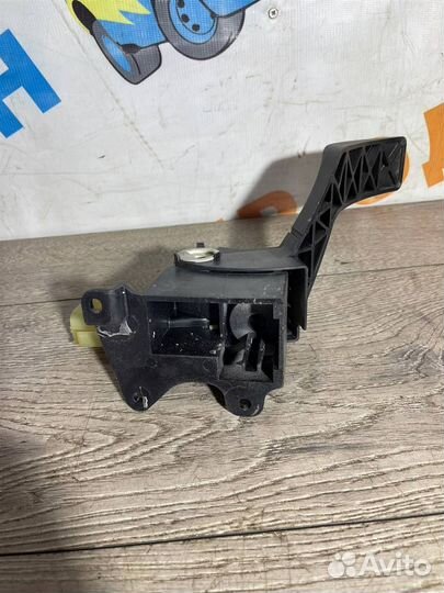 Педаль газа Ford-Форд Focus I 1998-2004