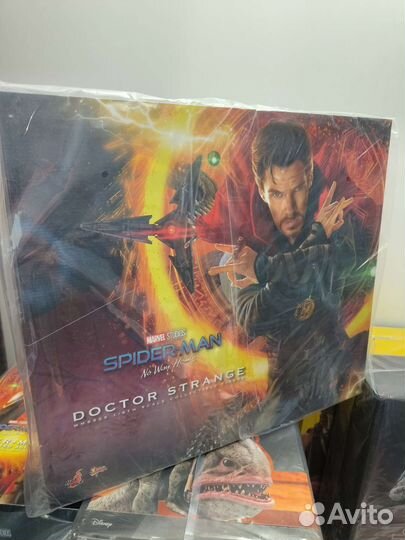 Hot Toys Spider-Man No Way Home Doctor Strange 1/6