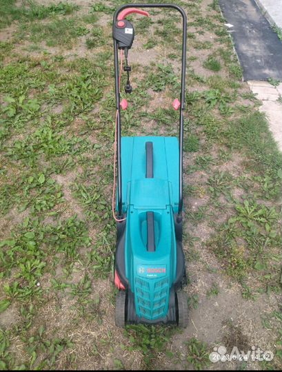 Газонокосилка 