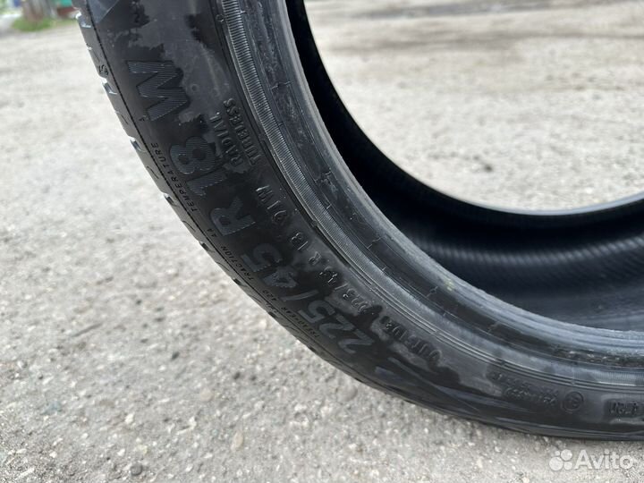 Continental EcoContact 6 225/45 R18 W