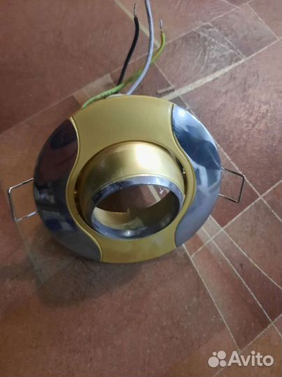 Светильник потолочный точечный