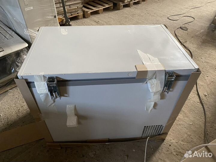 Морозильный ларь 350 литров с крышкой
