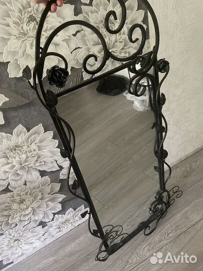 Зеркало кованное