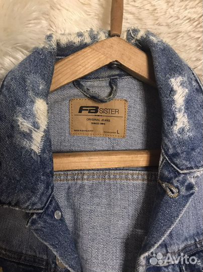 Джинсовая куртка