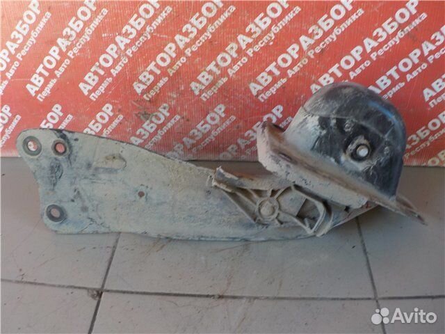 Рычаг продольный задний левый Volkswagen Golf plus