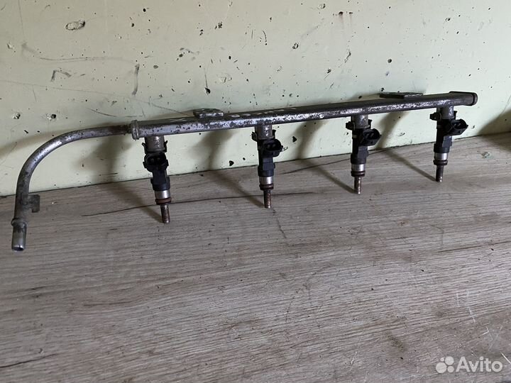 Топливная рампа с форсунками mitsubishi lancer 10