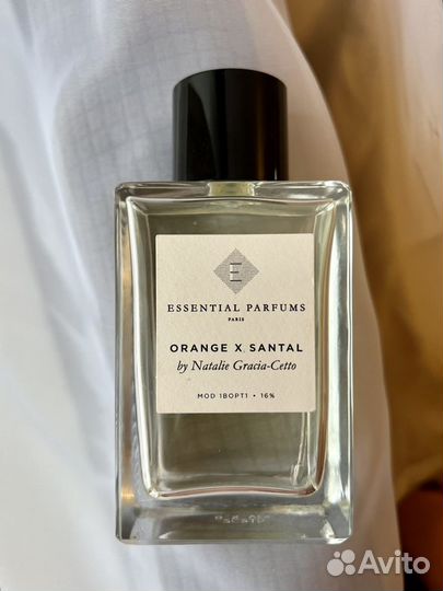 Парфюмерная вода essential parfums