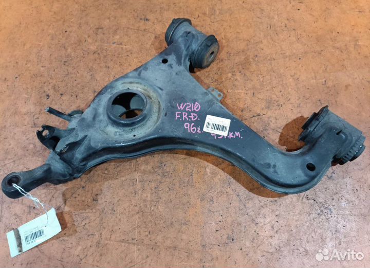 Рычаг передний нижний правый Mercedes w210