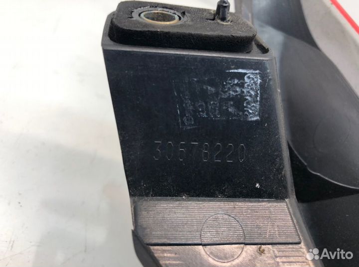 Фонарь задний левый Volvo Xc90 2.4 D5 2006