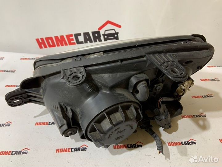 Фара передняя правая Hyundai Santa Fe SM