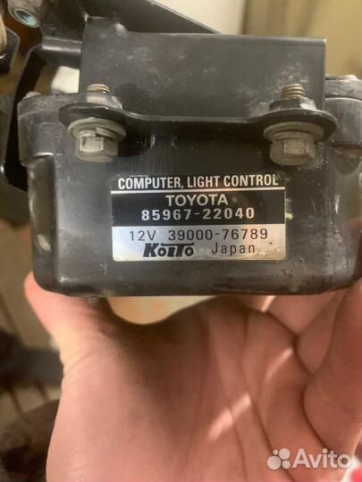 Блок розжига ксенона Toyota Cresta JZX100 105