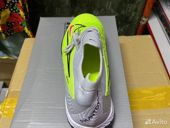 Сороконожки nike phantom gx