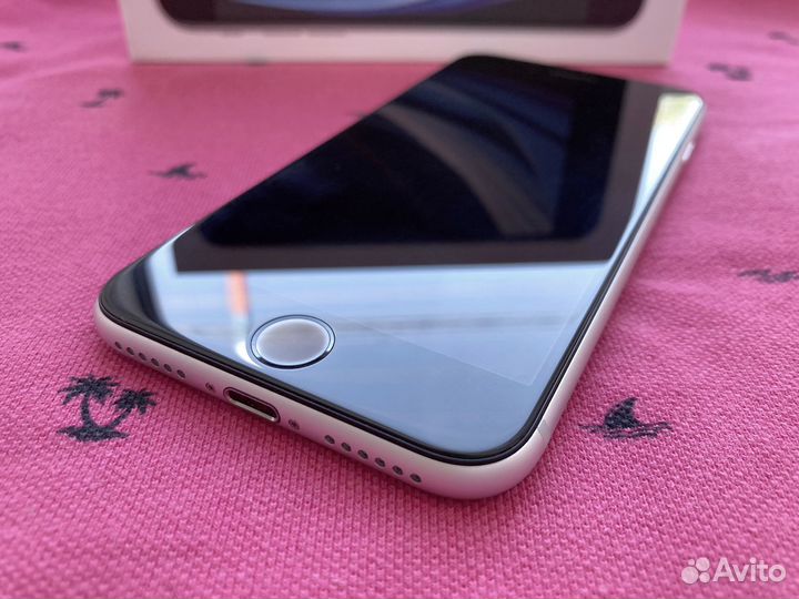 iPhone SE 2020 64GB White
