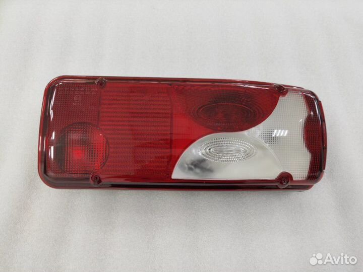 Фонарь задний правый Mercedes-Benz Sprinter W906
